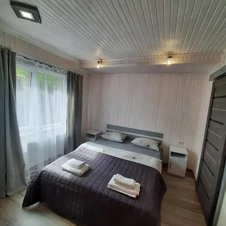 Apartment лозованя